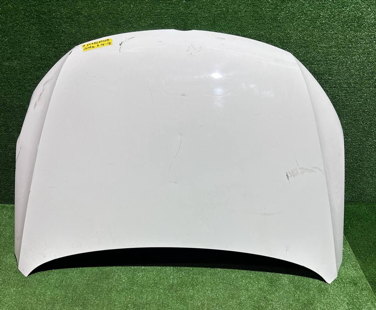 Капот Volkswagen Jetta 6 14-18 б/у OEM 5c6823031b