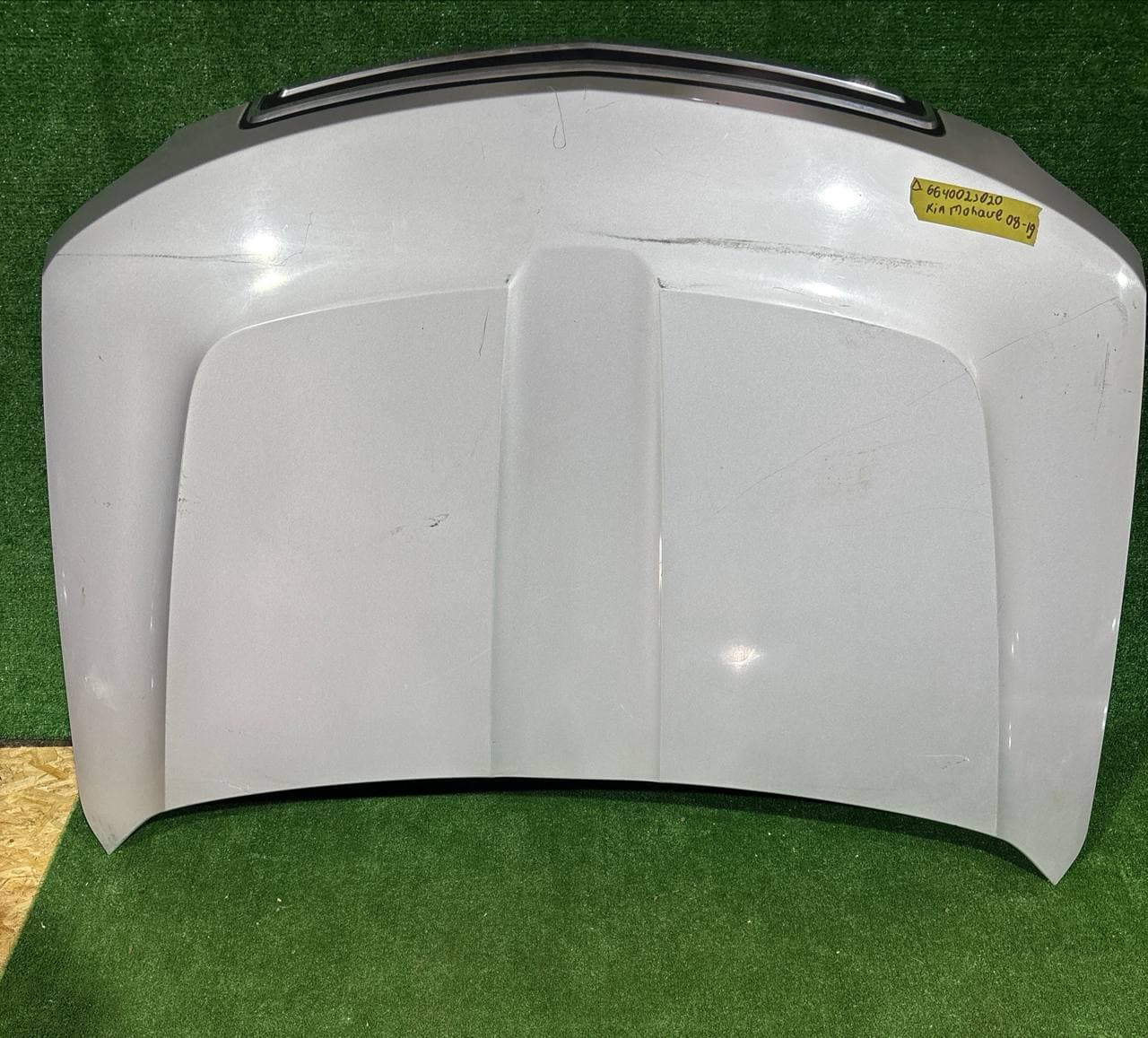 Капот Kia Mohave 08-19 б/у OEM 664002j020