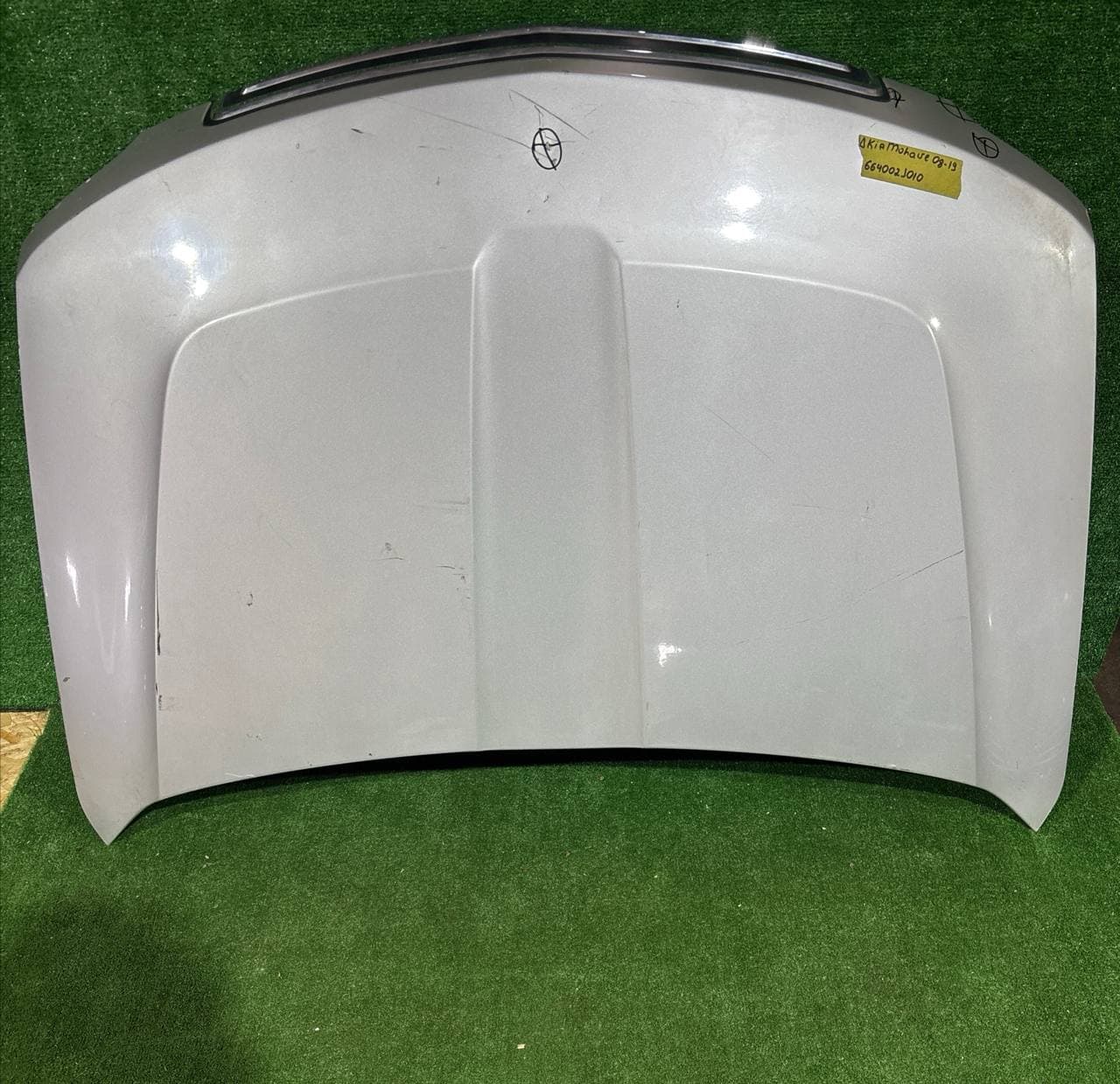 Капот Kia Mohave 08-19 б/у OEM 664002j010