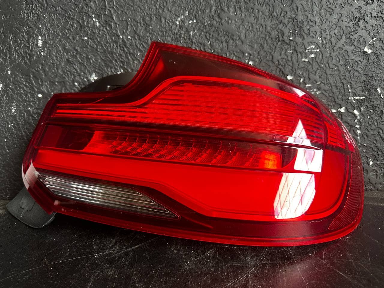 Фара BMW 2 F-22 17-21 б/у OEM 63217420992