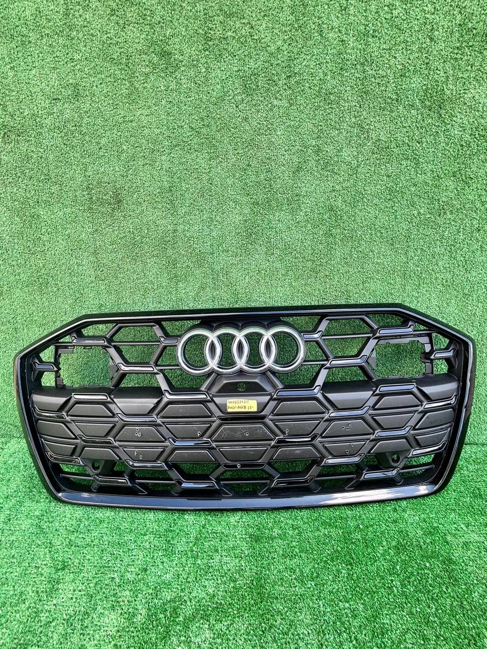Решітка радіатора Audi A6 2022 б/у OEM 4k0853651T б/у — фото 1