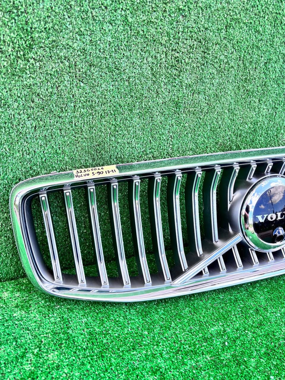 Решітка радіатора Volvo S90 2017-2021 б/у OEM 32365026  б/у — фото 7