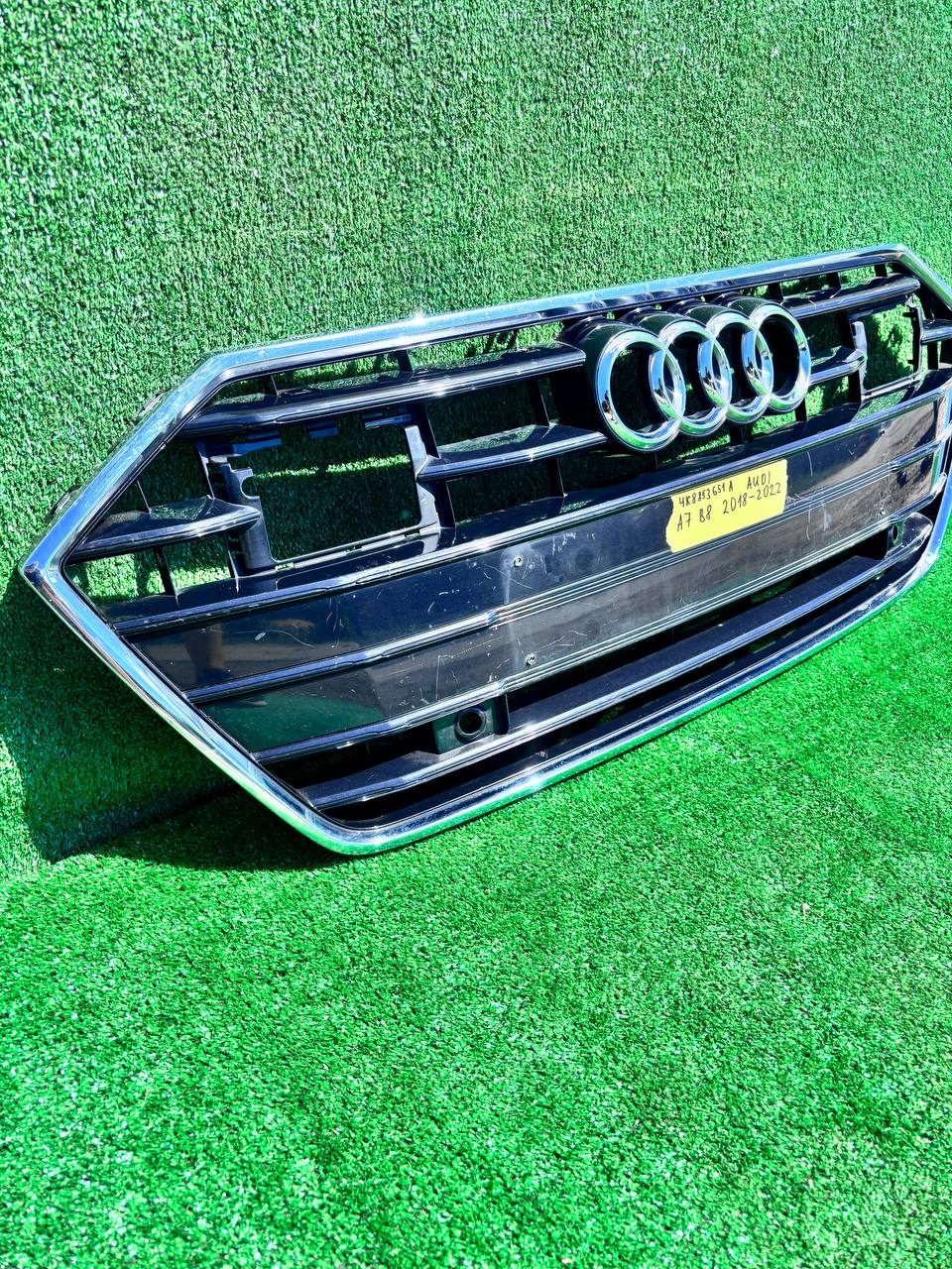 Решітка радіатора Audi A7 2018-2022 б/у OEM 4K8853651A б/у — фото 4