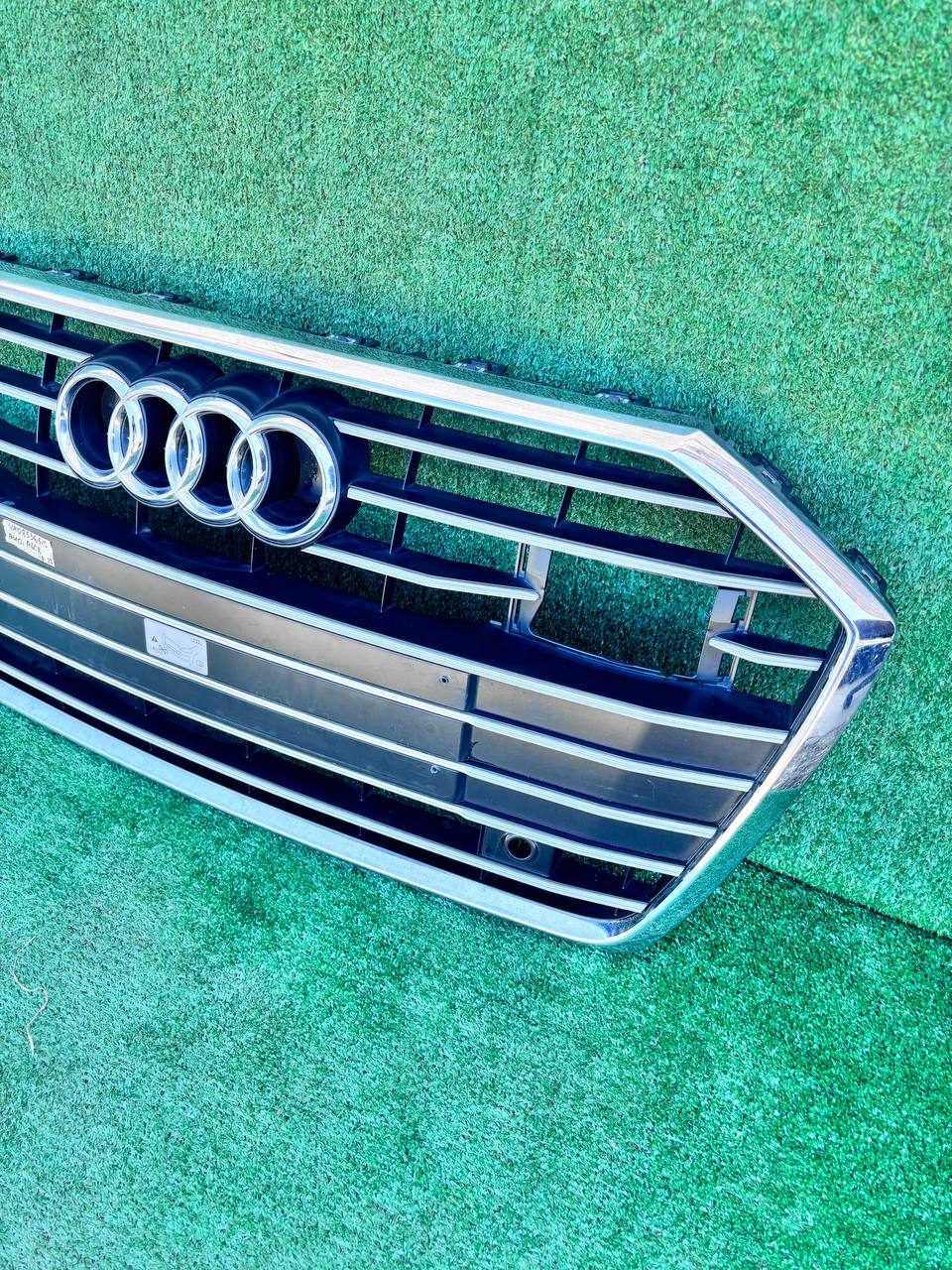 Решітка радіатора Audi A6 2018-2022 б/у OEM 4K0853651C б/у — фото 5