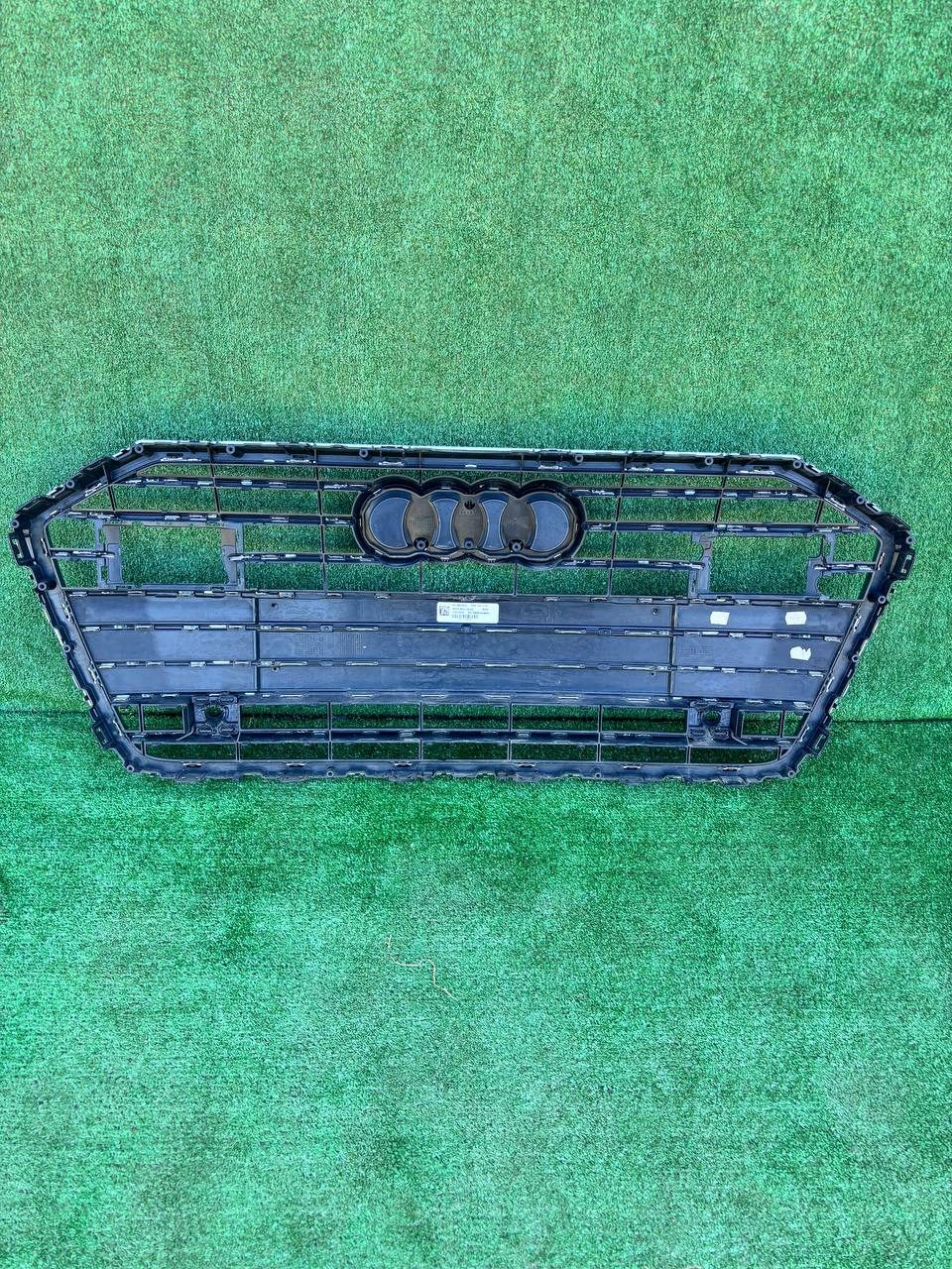 Решітка радіатора Audi A6 2018-2022 б/у OEM 4K0853651C б/у — фото 6