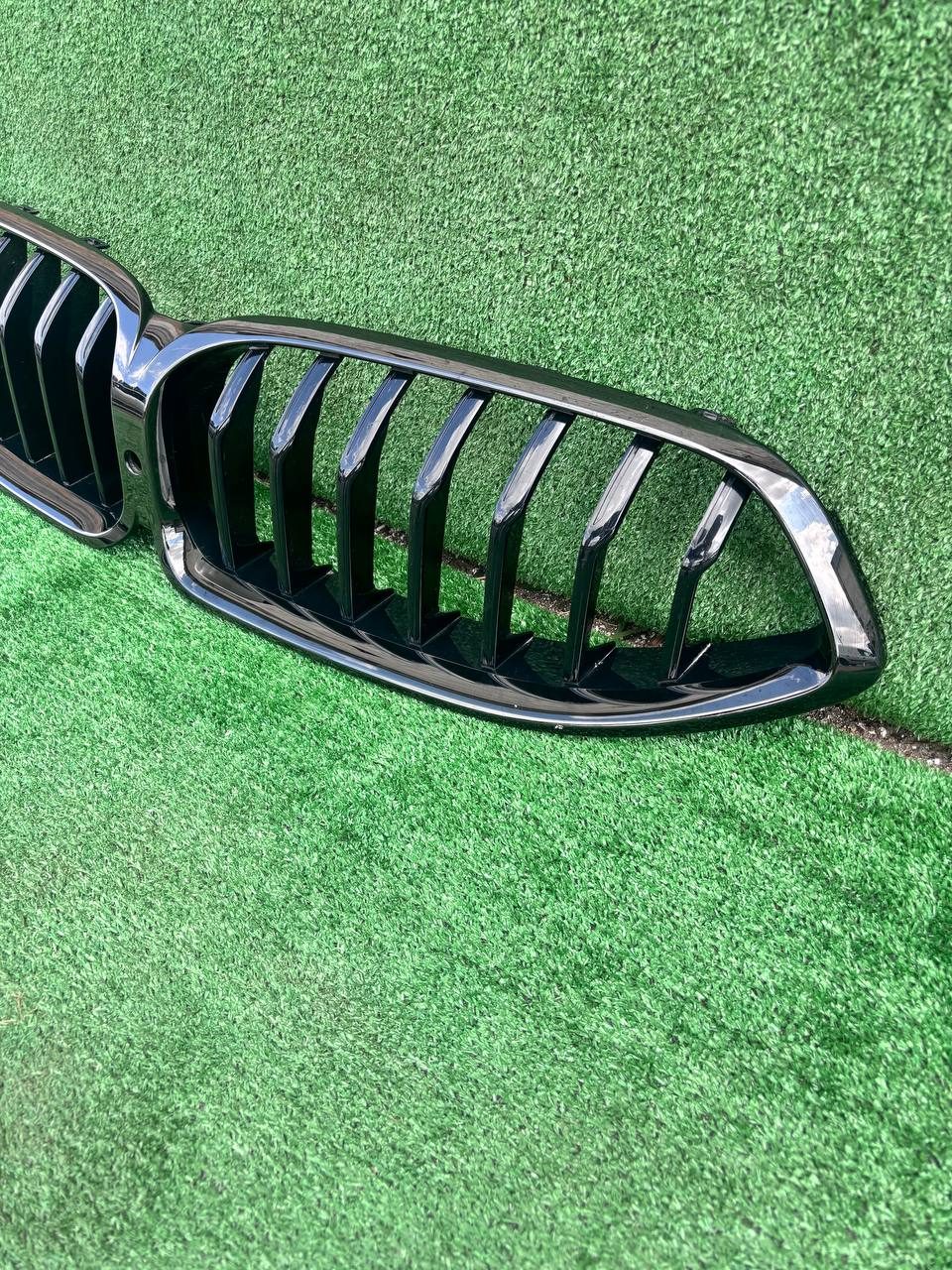 Решітка радіатора BMW 8 Series 2018-2022 б/у OEM 51137449425 б/у — фото 4