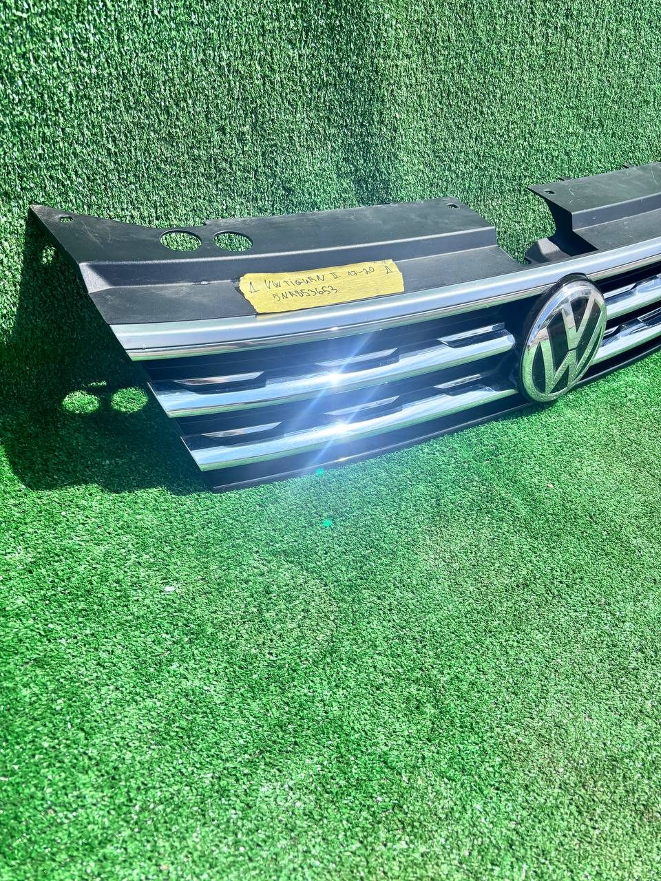 Решітка радіатора Volkswagen Tiguan 2017-2020 б/у OEM 5na853653 б/у — фото 7