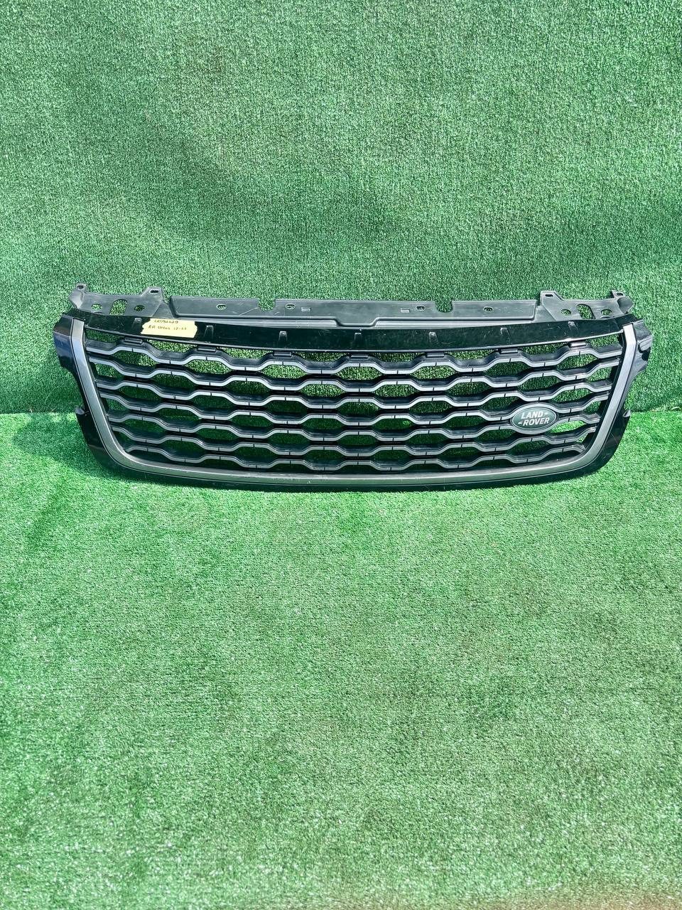 Решітка радіатора Land Rover Range Rover Velar 2017-2021 б/у OEM Lr092629 / RR Velar б/у — фото 1