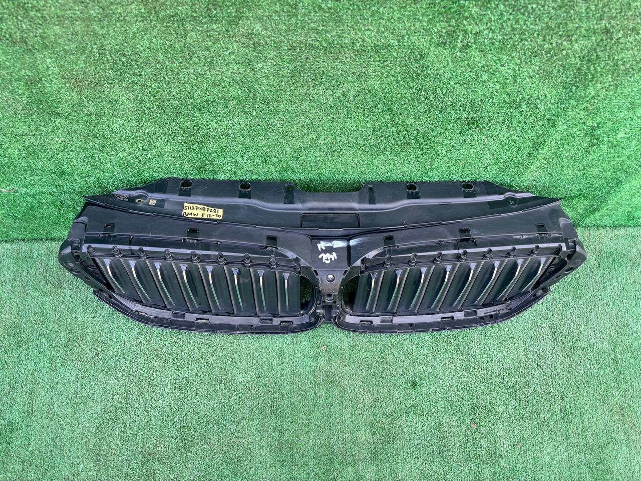 Решітка радіатора BMW 5 Series 2016-2020 б/у OEM 51137497281 б/у — фото 6