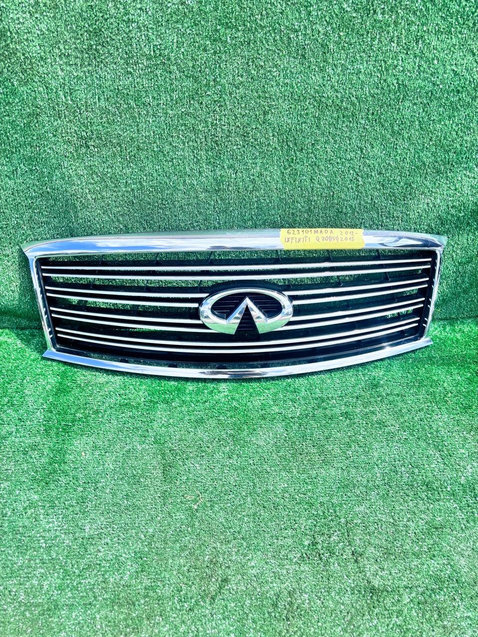 Решітка радіатора Infiniti Q70 2012-2015 б/у OEM 623101MA0A б/у — фото 1