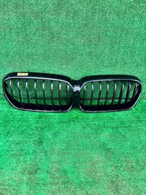 Решітка радіатора BMW 5 Series 2020-2024 б/у OEM 5113185178