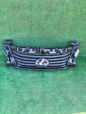 Решітка радіатора Lexus ES 2015-2018 б/у OEM 5311133450