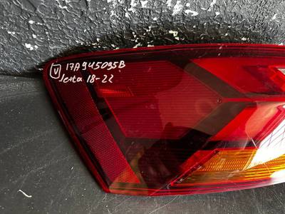 Фара BMW 5 Ser 23- б/у OEM 63214B0F7D4
